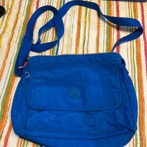 Cute Kipling crossbody!